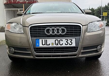 Audi A4 2,0 LIMO SELTENES HOLZ INTERIEUR*SHZ*PDC H*