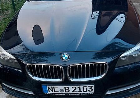 BMW 530d Touring A -