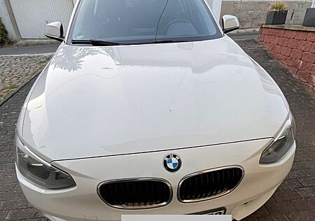 BMW 114i -