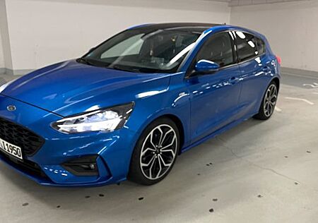 Ford Focus 1,5 ST-Line ST-Line VOLL/PANO/B&O/HEADUP