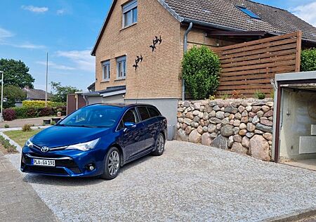 Toyota Avensis 2,0-l-D-4D Edition-S Touring Sports ...