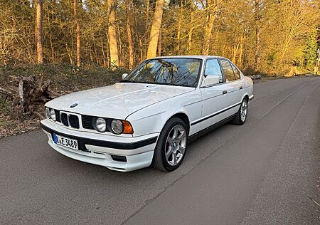 BMW 520 e34 6 Zylinder M Aerodynamik
