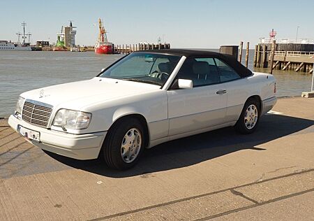 Mercedes-Benz E 320 Mercedes W 124 Cabriolet Bj. 1995