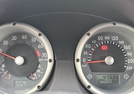 VW Polo Volkswagen 1.0 *2.HD*Panor.Stoffdach*Allwetterreifen*