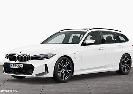 BMW 330e xDrive Touring M-Sport*AHK*HeadUp*Panoramad