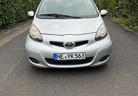 Toyota Aygo (X) Aygo (X) / Unfallfrei aus 2.Hand