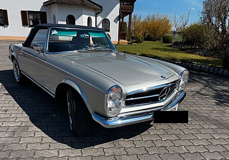 Mercedes-Benz SL 230