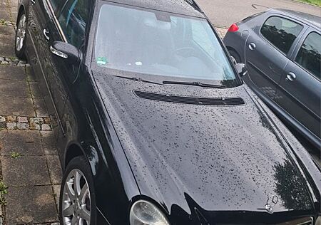 Mercedes-Benz E 240 T *TÜV 4/27* bevorzugt an Bastler oder Exp