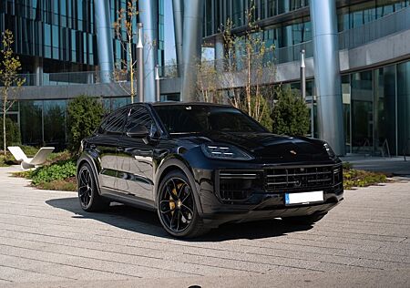 Porsche Cayenne Turbo E-Hybrid mit GT-Paket Turbo mi...