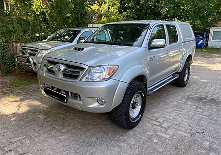 Toyota Hilux 2.5 Diesel 4x4 Klima AHK Cam Navi SD11