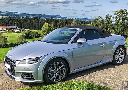 Audi TT 45 TFSI S tronic Roadster nur 22500 km