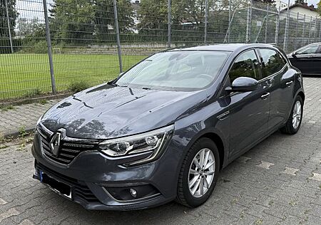 Renault Megane ENERGY TCe 130 Intens + Winterreifen