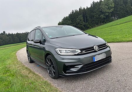 VW Touran Volkswagen 2.0 TDI SCR 140kW DSG R-Line Highline