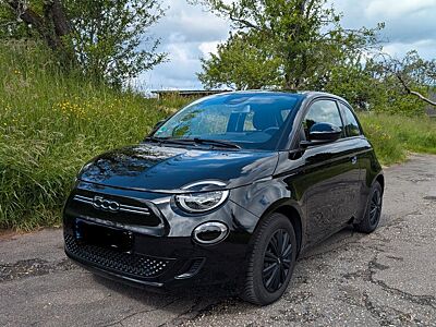Fiat 500e Limousine 23,8 kWh - Action