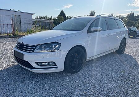 VW Passat Variant Volkswagen R-Line BlueMotion 4Motion
