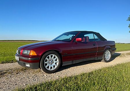 BMW 320i Cabrio