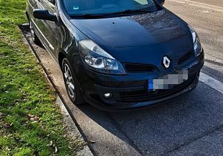 Renault Clio by RIP CURL 1.2 16V TCE by RIP CURL