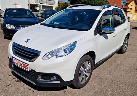 Peugeot 2008 Allure * INSPEKTION NEU * 1. HAND *
