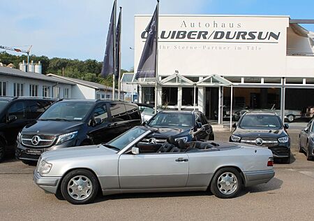 Mercedes-Benz E 220 Cabrio Oldtimer