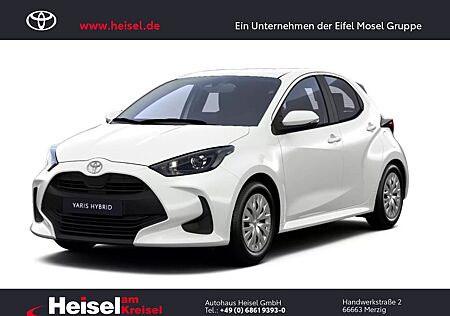 Toyota Yaris Hybrid Business