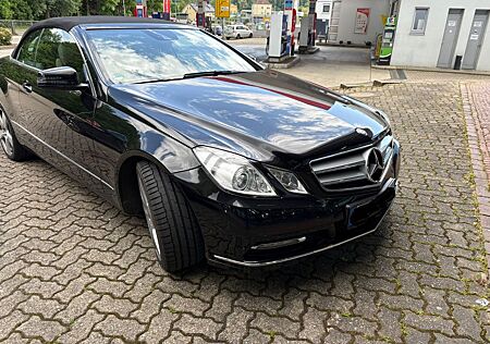 Mercedes-Benz E 200 CGI Cabrio Navi*PDC*Leder*SHZ*Airscarf*