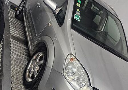 Opel Zafira gebraucht kaufen Opel Zafira 1.9 CDTI 88kW Auto INNOV. "110 Jahre"...