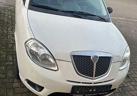 Lancia Ypsilon 1.2 8v Zahnriemen + Kupplung neu !!!