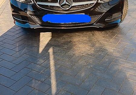 Mercedes-Benz 220