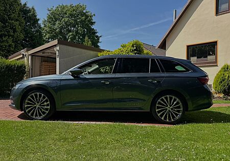 Skoda Octavia 1.4 TSI iV DSG FIRST EDITION COMBI F...