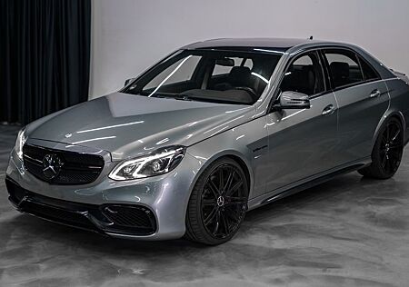 Mercedes-Benz E 63 AMG E 63 S AMG 4MATIC DEUTSCH*SCHECKHEFT*CARLSSON*PD