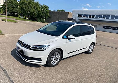 VW Touran Volkswagen 2.0 TDI SCR DSG Highline Highline