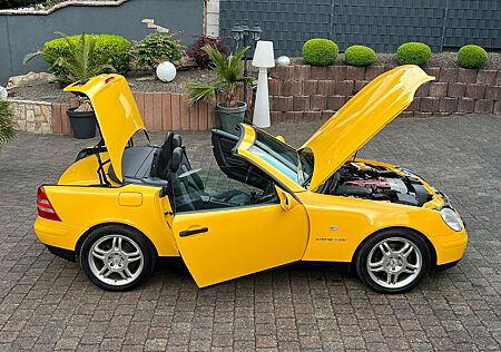 Mercedes-Benz SLK 230