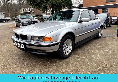 BMW 728i E38*AUTOMATIK*FACELIFT*TÜV 25*LEDER*