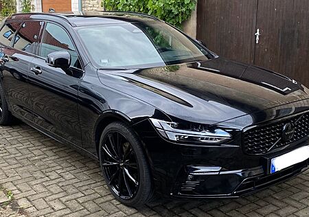 Volvo V90 B4 D R-Design AWD Ultimate Dark Mod 2022