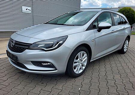 Opel Astra .1.6.CDTI. Sports Tourer. PDC.