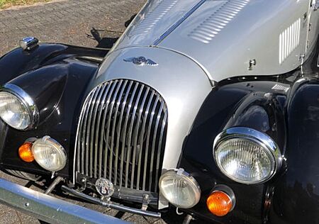 Morgan Plus 8