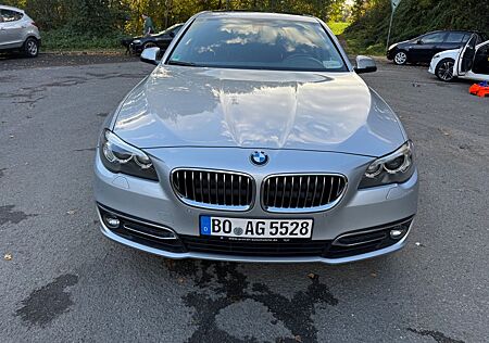 BMW 520d xDrive A Luxury Line Luxury Line