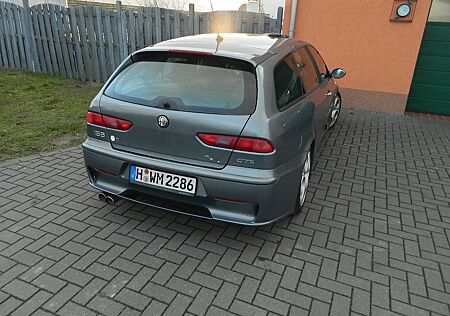 Alfa Romeo 156 Alfa 3.2 V6 24V GTA 2 cars 145 k 180k kms