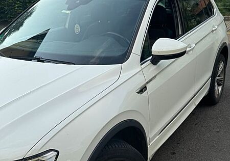 VW Tiguan Volkswagen 2.0 TDI SCR 140kW DSG 4MOTION rline pano