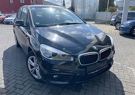 BMW 216i Active Tourer Sport Line / Navi-Alu-