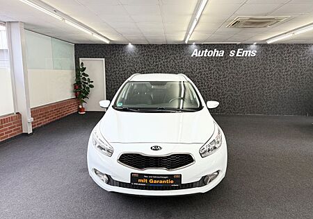 Kia Cee'd / Ceed: RFK.SHZ.NAVI.Tempomat.Xenon