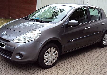 Renault Clio III 1.2 / 5-Türig / 100taus.Km / Tüv Neu