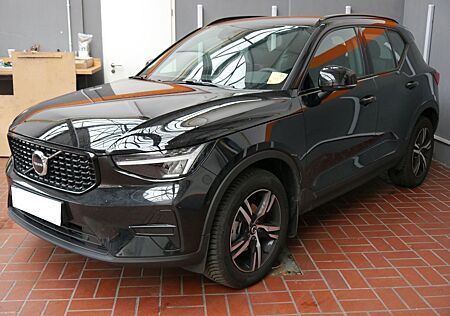 Volvo XC 40 XC40 Plus Dark 2WD*Navi*R.Kam.*Keyl*LED*ACC.*H&K