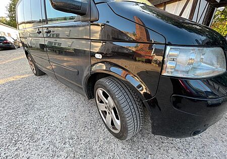 VW T5 Multivan Volkswagen 73.000 km Laufleistung mit 2. Motor