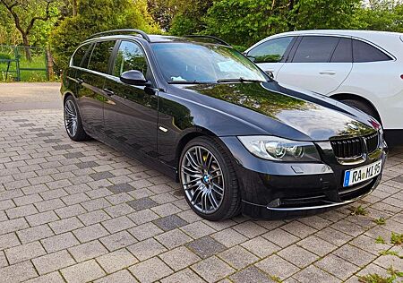 BMW 325i touring -