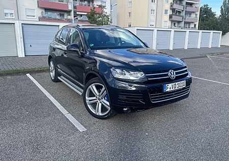 VW Touareg Volkswagen 3.0 V6 TDI Tiptronic BlueMotion Blue...