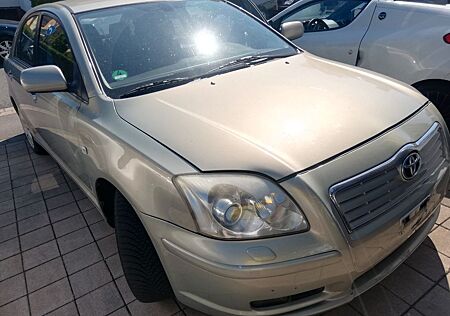 Toyota Avensis 2.0 Executive Liftback Automatik-Xenon