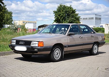 Audi 100 CD C3 Typ 44 2.3E H-Kennzeichen inkl. TÜV