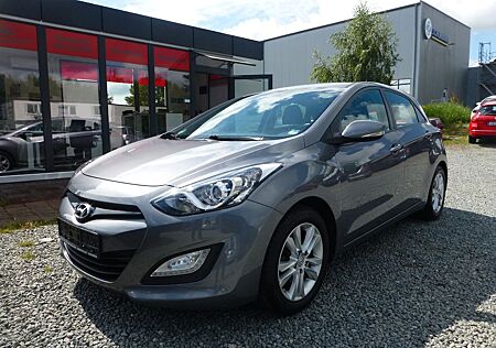 Hyundai i30 FIFA World Cup Edition Navi Klima TÜV/AU NEU