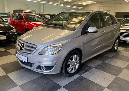 Mercedes-Benz B 180 Aut,Klima,PDC,Sitzheiz. 2.Hd,Tüv 11-26